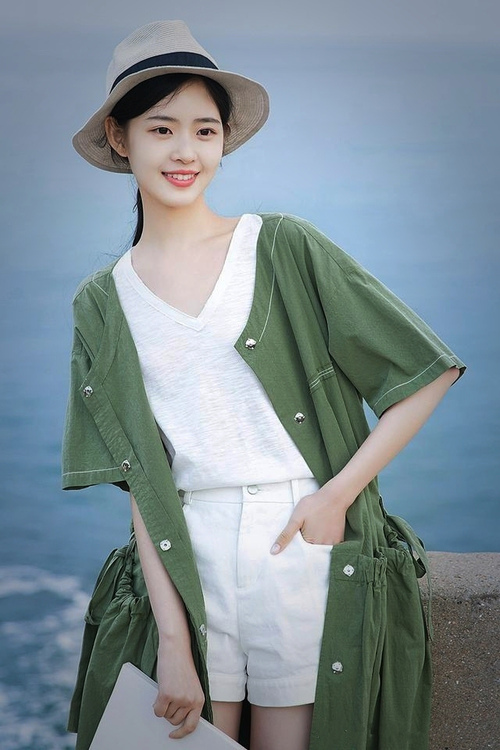 爱游戏体验-亚历克斯·格林伍德的精准抢断，帮助袋鼠队化解对方进攻威胁，格林伍德续约