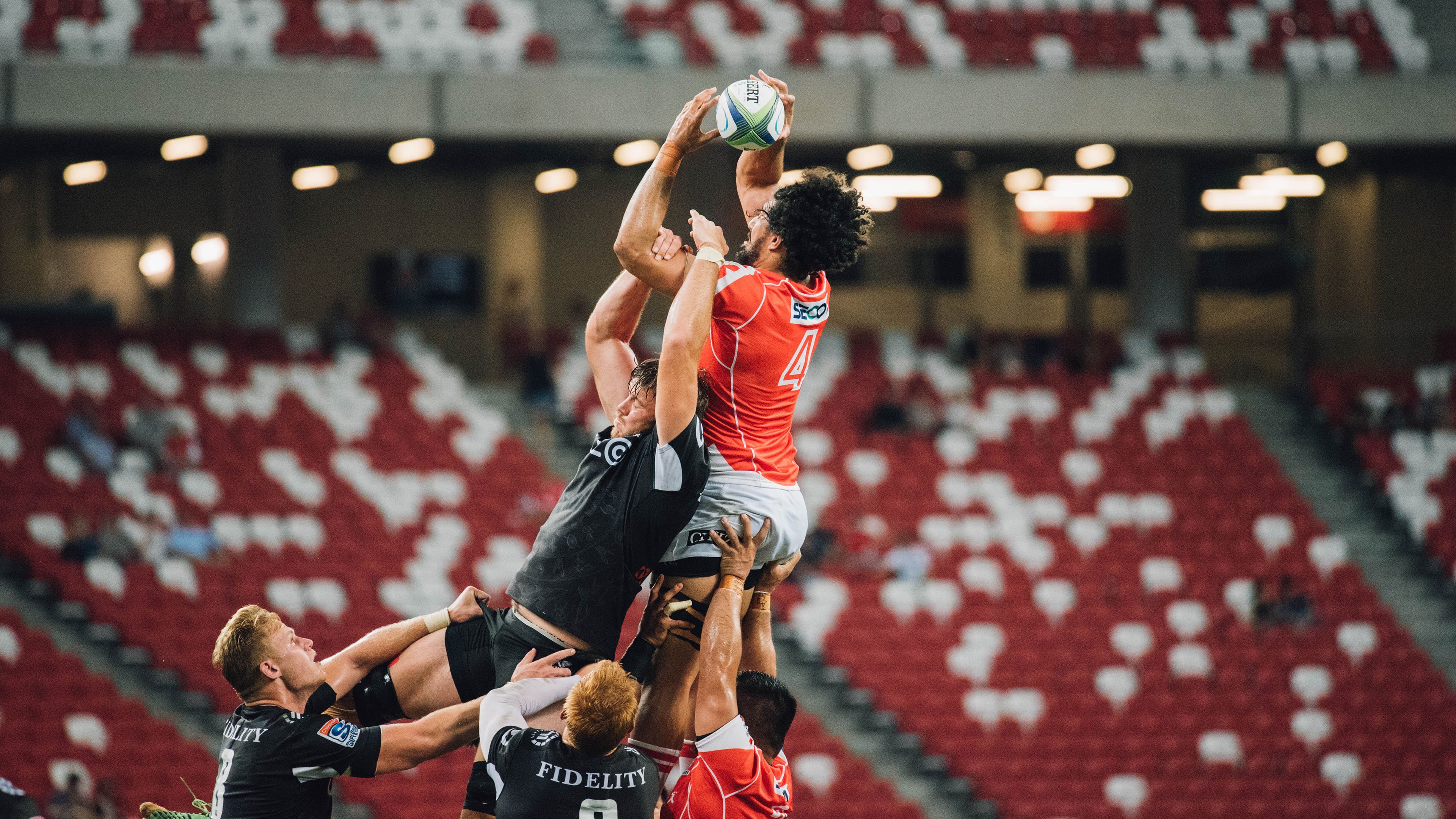 世界杯：汽车品牌推出“车内观赛模式” 大屏与音响同步优化